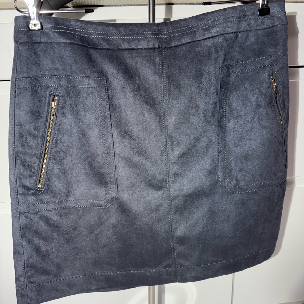 Woman’s skirt, size 12 by LOFT, suede materiall, gray, new with tags